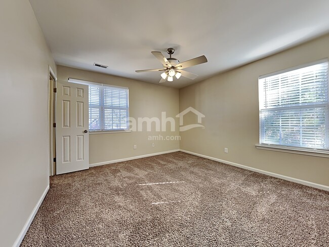 Building Photo - 5405 Red Fork Ln