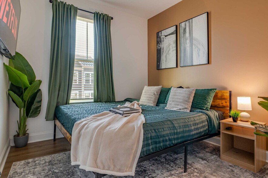 Building Photo - 3105 Banyan Btm Ln