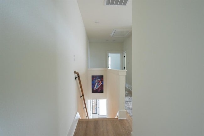 Building Photo - 3542 Amos St