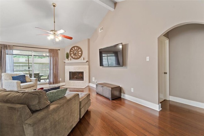 Building Photo - 6614 Grant Dr