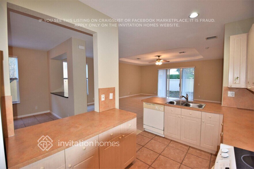 Building Photo - 5229 Sancerre Cir