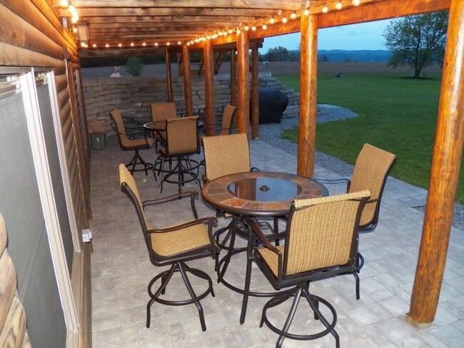 Building Photo - 3 bedroom in Waterville NY 13480