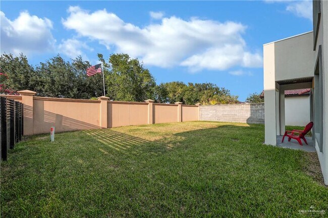 Building Photo - 1420 Providence Ave