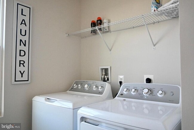 Building Photo - 110 Mariners Wy