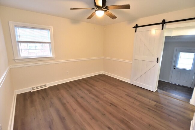 Building Photo - 205 S Mayo St