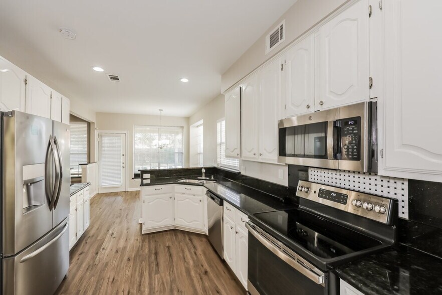 Building Photo - 7721 Arcadia Trail