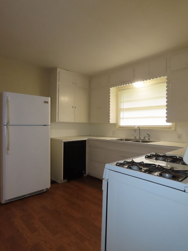 Building Photo - Updated 3 Bedroom, 1 Bathroom Home in Tyler