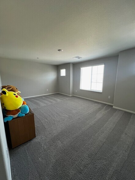 Building Photo - 10724 Wild Parsley Ave