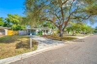 Building Photo - 616 Dogwood Ct
