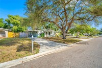 Building Photo - 616 Dogwood Ct