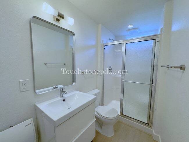 Building Photo - 2025-AZIMUTH1