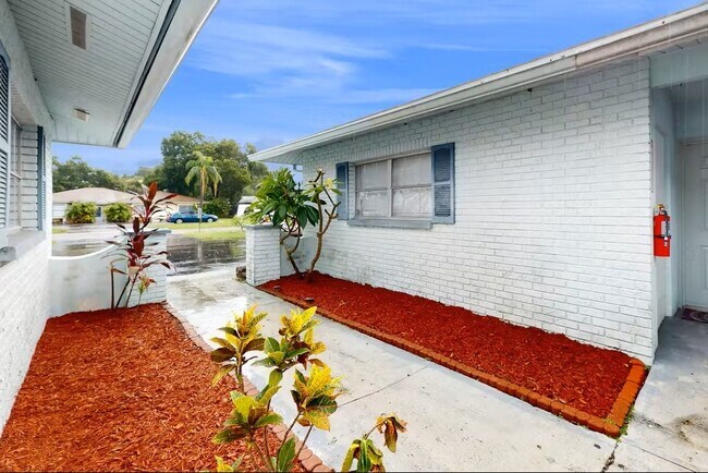 Building Photo - 4017 Audubon Dr