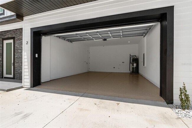 Building Photo - 1348 San Christopher Dr