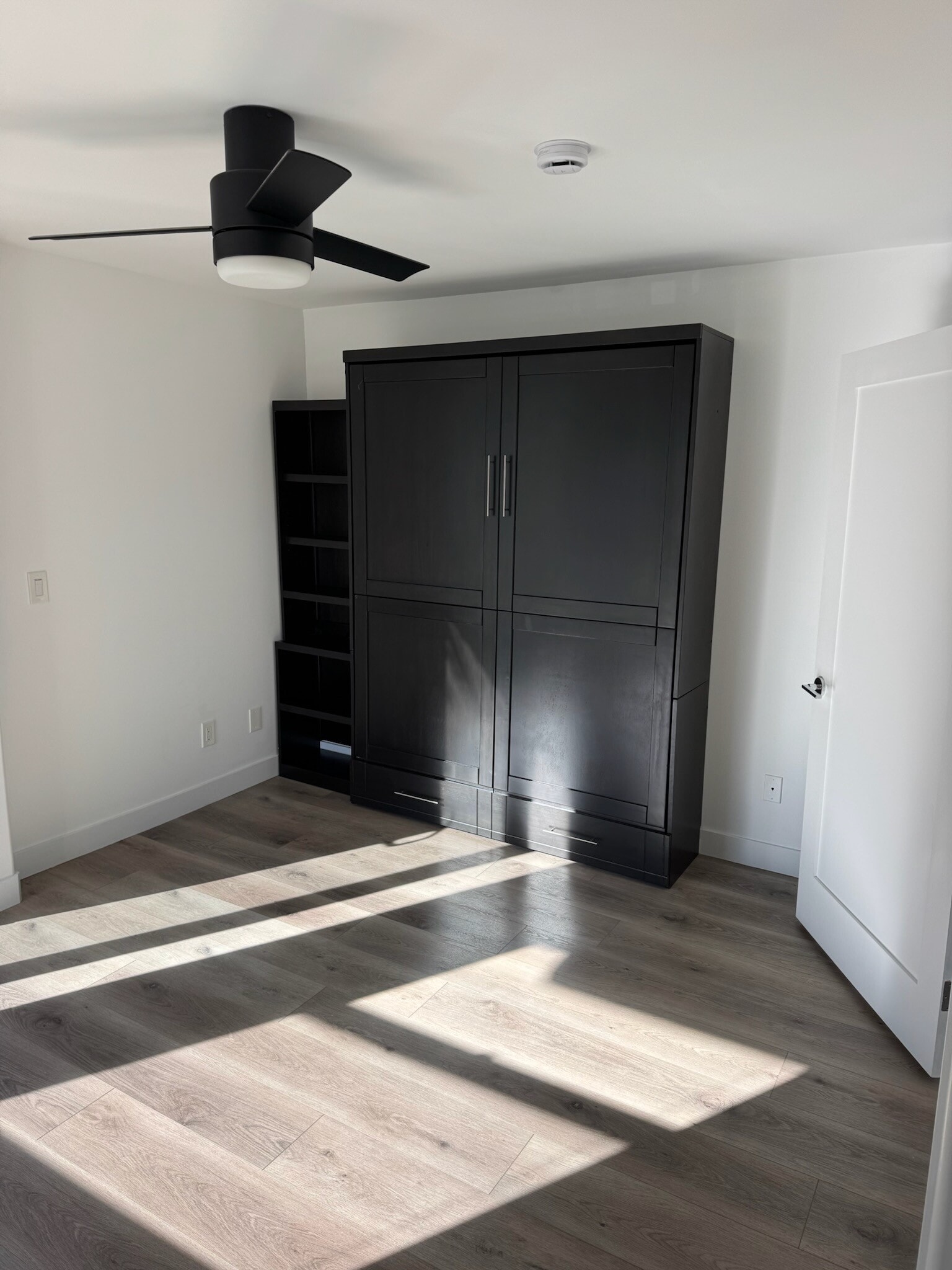 Guest Bedroom - 910 N Curson Ave