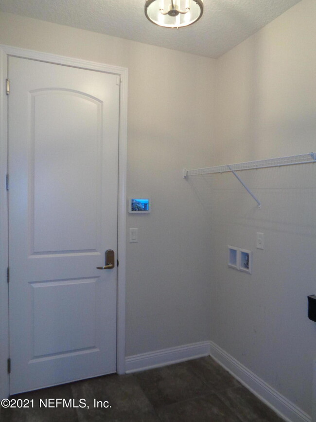 Building Photo - 4055 Arbor Mill Cir