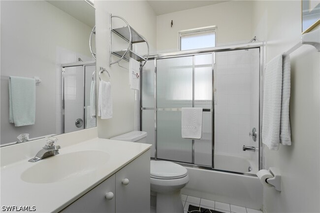 Building Photo - 640 Lalique Cir