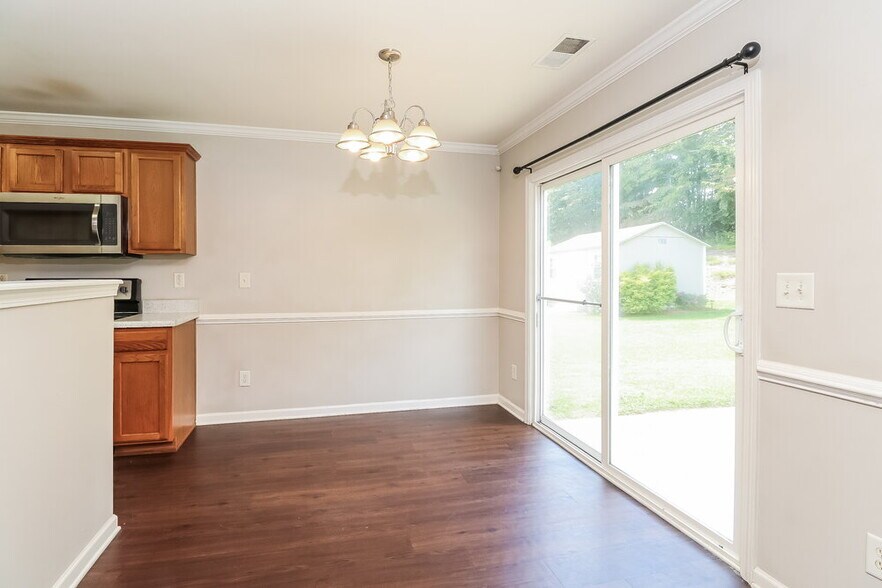 Building Photo - 3825 Broadwater Ct