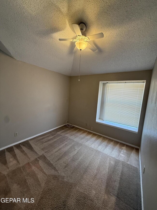 Building Photo - 741 Villa Vanessa Dr