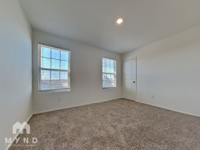 Building Photo - 128 Vulcan Dr