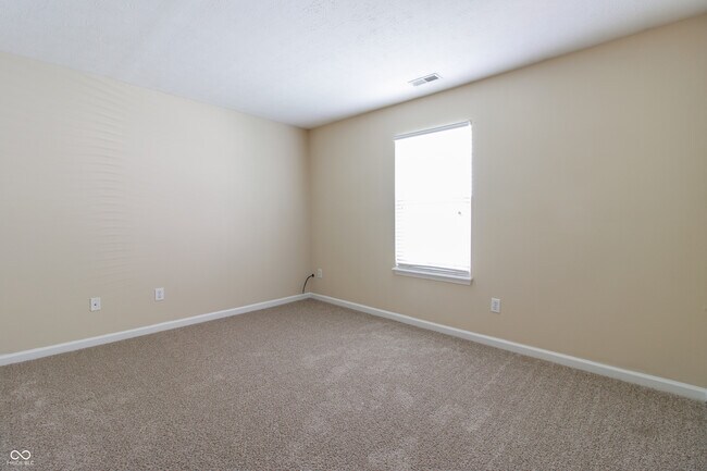 Building Photo - 435 Grabill Dr