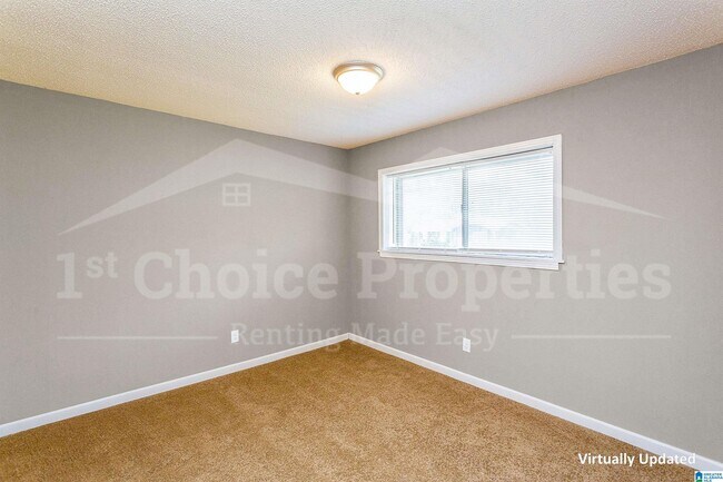Building Photo - 4021 Debby Dr