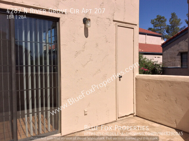 Building Photo - Beautiful Condo 10mins to UofA!