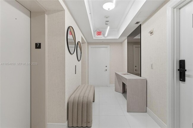 Building Photo - 17875 Collins Ave