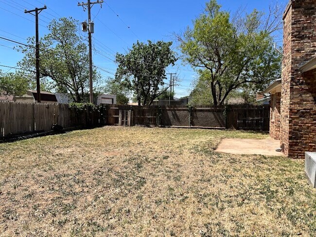 Building Photo - 5431 45th St