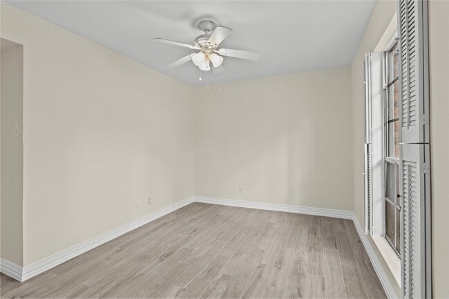 Building Photo - 4040 San Felipe St