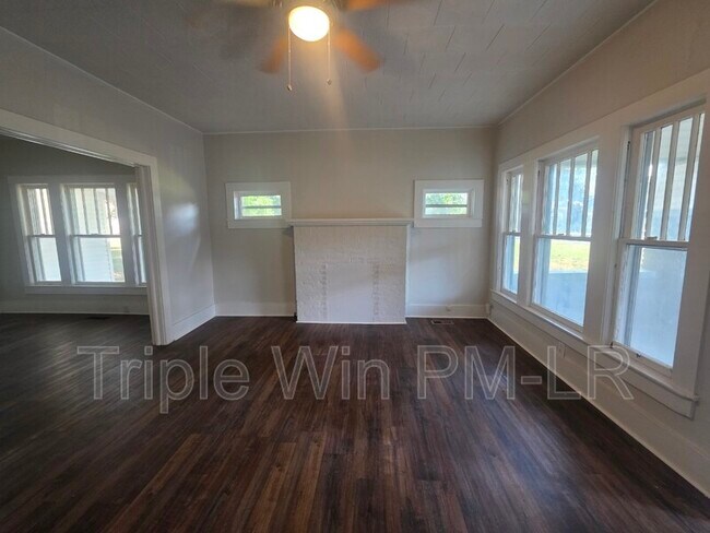 Building Photo - 609 N Morrill St