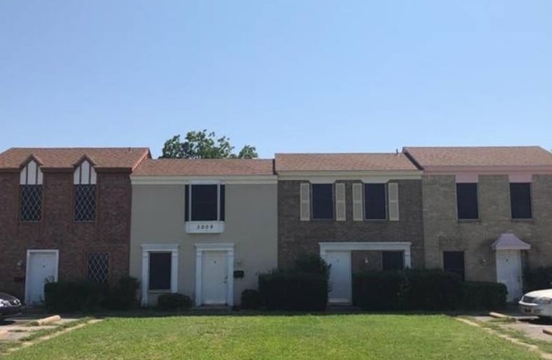 Primary Photo - 3009 Las Vegas Trl