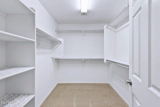 Building Photo - 4634 E Tierra Buena Ln