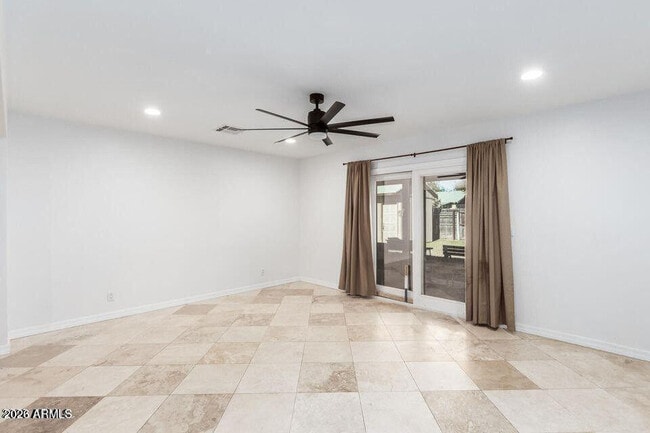Building Photo - 7544 E Kimsey Ln