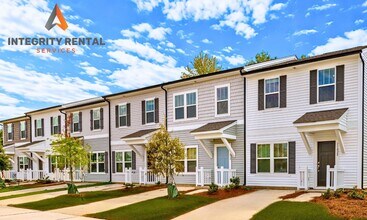 Building Photo - BEAUTIFUL 3BD/2.5BTH Townhome - AVAILABLE NOW - ASK ABOUT MOVE IN SPECIAL