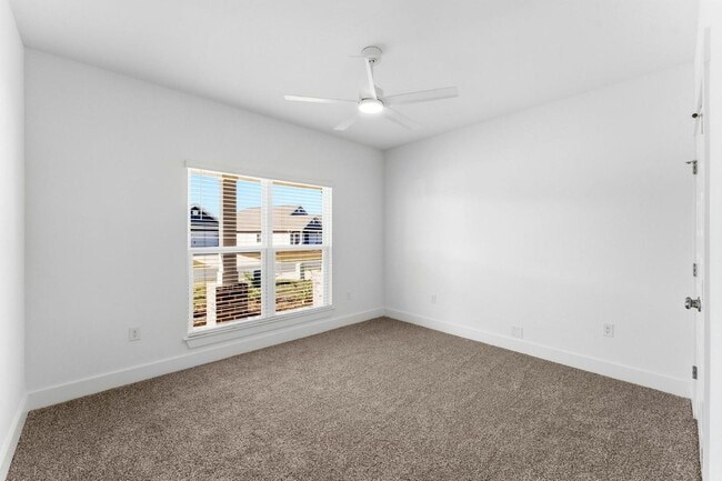 Building Photo - 80 Gray Owl Dr