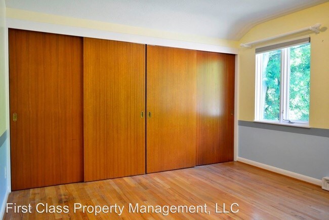 Building Photo - 3 br, 2 bath House - 2730 NW Calumet Terrace