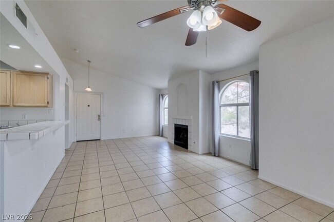 Building Photo - 7570 W Flamingo Rd