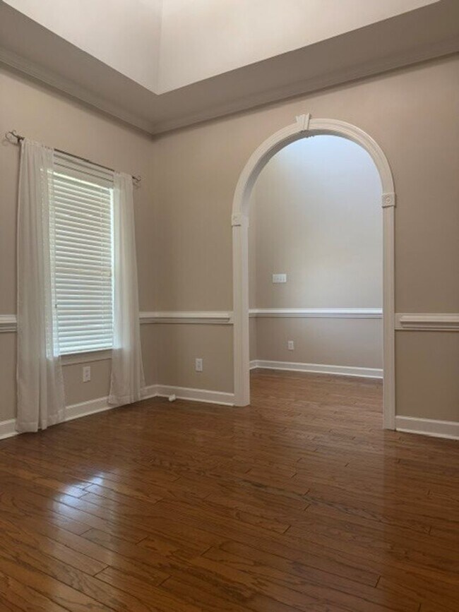 Building Photo - 3 Bed/2 Bath with Bonus Room in CBA Schools