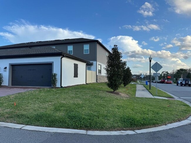 Building Photo - 16001 Grafton Wy