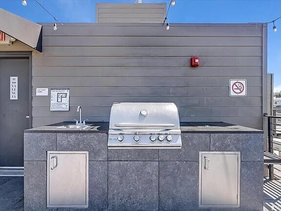 Roof Amenities - 1188 Valencia St
