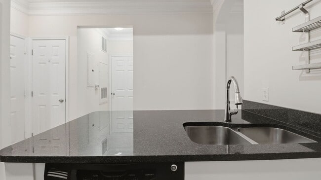 Building Photo - RENOVATED 1 BEDROOM 1 BATH CONDO IN THE COLONNADE IN KENTLANDS