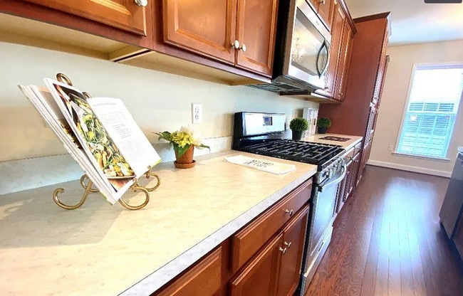 Building Photo - Outstanding Single Family Home in the awar...