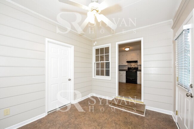Building Photo - The Lifestyle You Deserve.