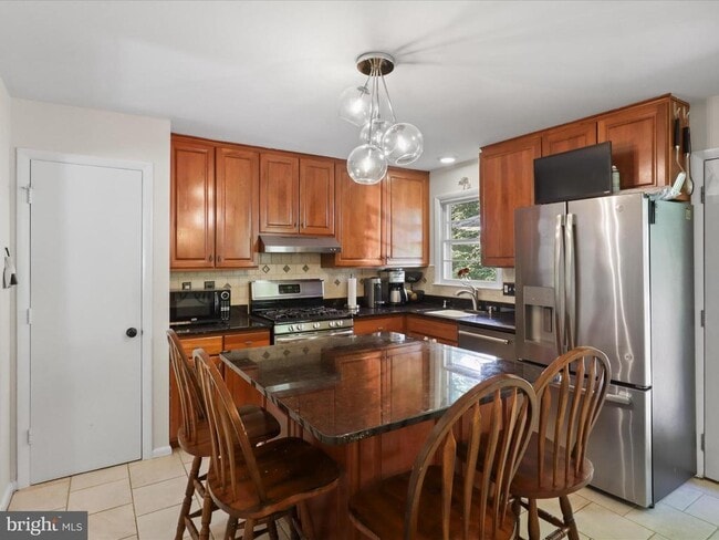 Building Photo - 6206 Erman Ct