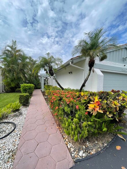 Building Photo - 5662 Ainsley Ct