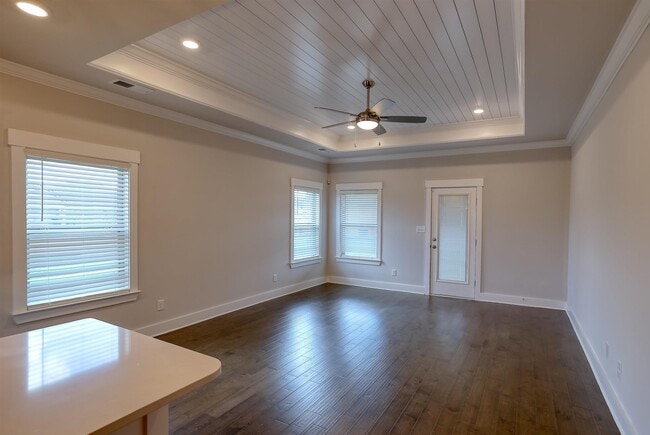 Building Photo - 100 Whitner Dr