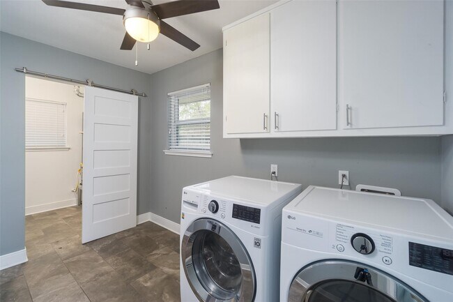 Building Photo - 8326 Hazen St