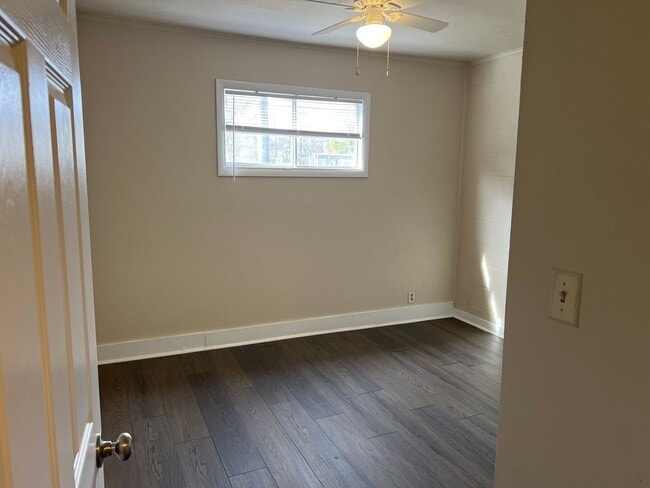 Building Photo - 2bd / 1bth