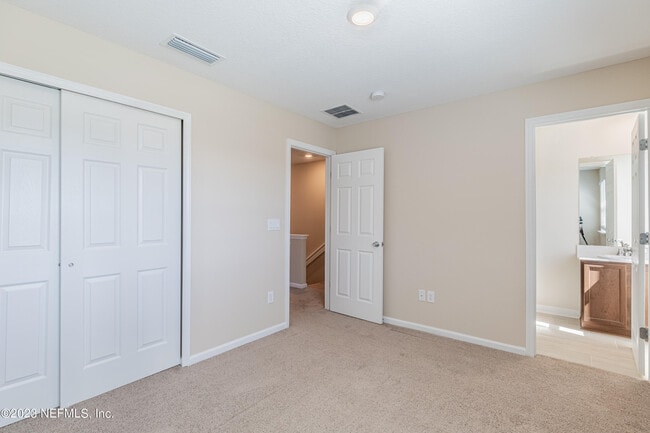 Building Photo - 9833 Fiddleback Ln