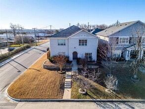 Building Photo - New Townhome Just Steps Away from Fort Worth's Cultural District